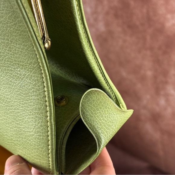 Vintage 60s Pistachio Green Frame Handbag Retro Kelly Style Top Handle - Picture 10 of 11